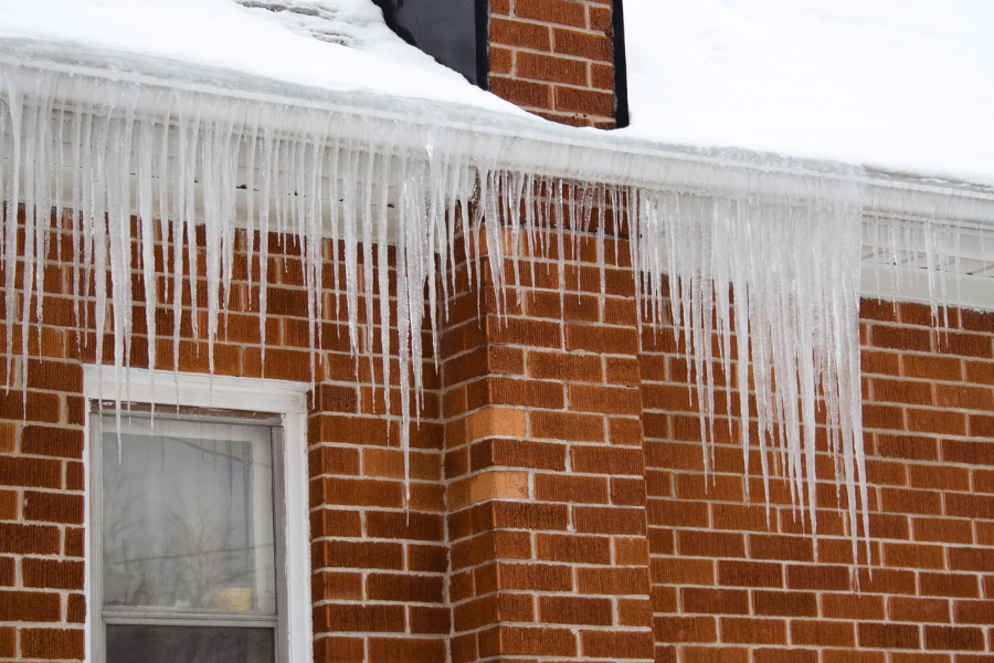 Ice damming prevention on a roof in Ottawa by Aquila Roofing