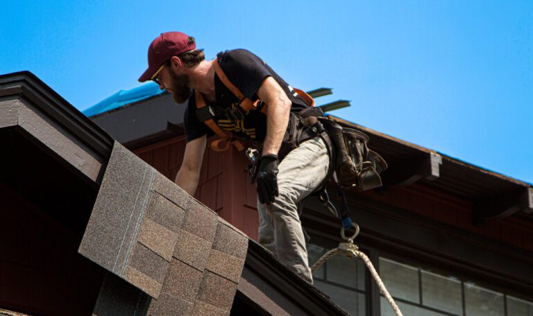 New Roof in Ottawa - Signs Your Roof Needs Replacement