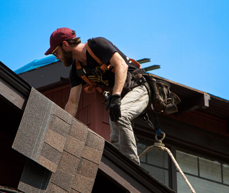 New Roof in Ottawa - Signs Your Roof Needs Replacement